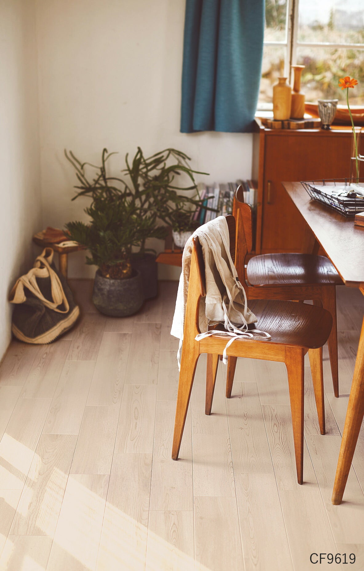 NEW! クッションフロア CF9619 ホワイトシェンナパイン 東リ 10cm単位 1.8ｍｍ厚 木目柄 抗菌 人気 白