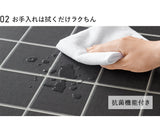 【送料無料】厚み1cmの極厚・拭けるキッチンマット 床暖対応 45×120 サンゲツ ファーブルデコ 低反発 底冷え対策 足への負担軽減 立ち仕事 床の保護 抗菌 オールシーズン用 グレー 幾何学模様 hmt-113-s